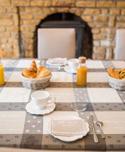 Chateau Puygrenier Table d'hotes Services